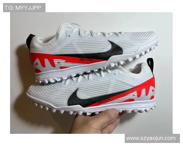 哪些足球球星穿的足球鞋最实用且性价比高值得购买