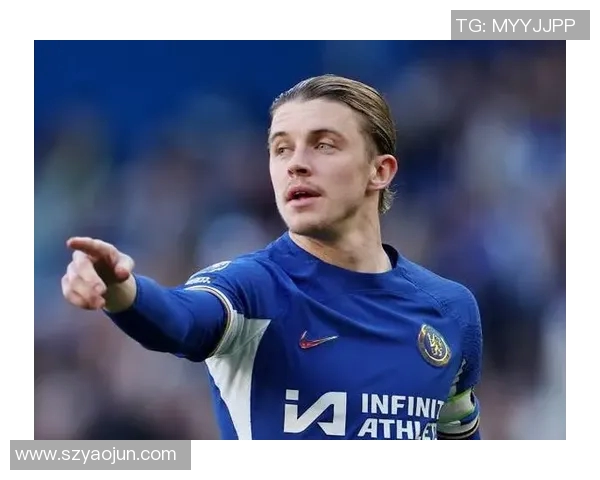 康纳与足球球星相似之处解析两者风格与特征对比分析