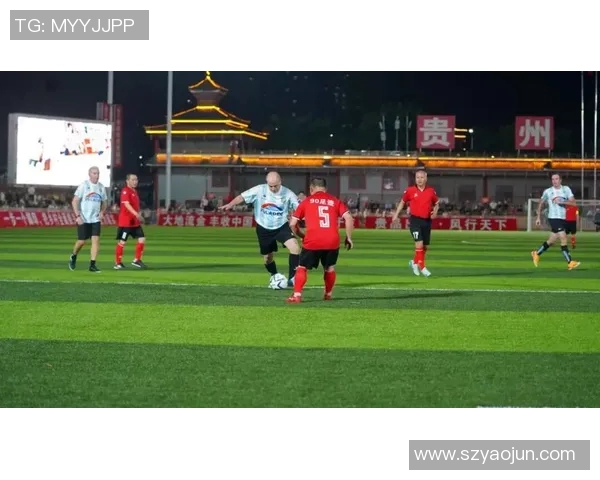 聚焦绿茵场巨星独家专访揭秘足球人生与赛场内外故事 聚焦绿茵场巨星独家专访揭秘足球人生与赛场内外故事