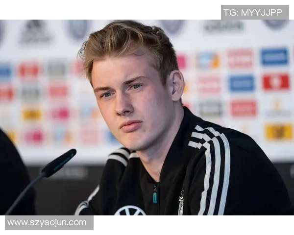 德国足球帅气球星盘点实力与颜值并存的顶级球员 德国足球帅气球星盘点实力与颜值并存的顶级球员